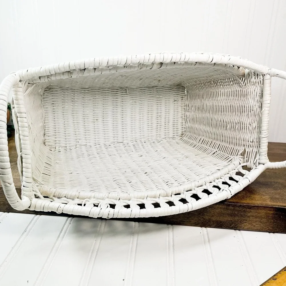Vintage Wicker Magazine Rack: White Magazine Storage‎ Basket